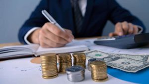 How Can An Insurance Company Make A Profit By Taking In Premiums And Making Payouts